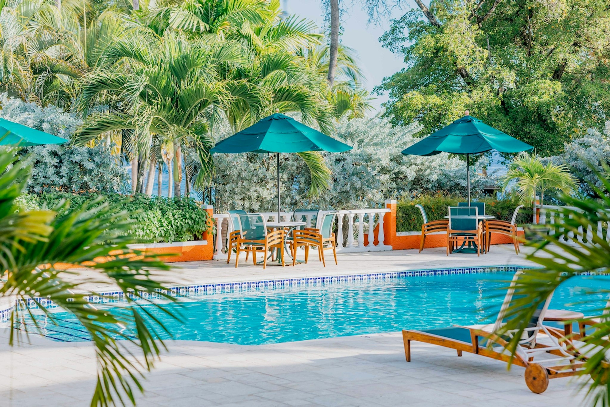 Harbour Village Beach Club 65/75