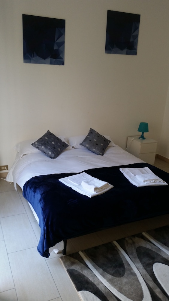 PALERMO ROOMS 18/42