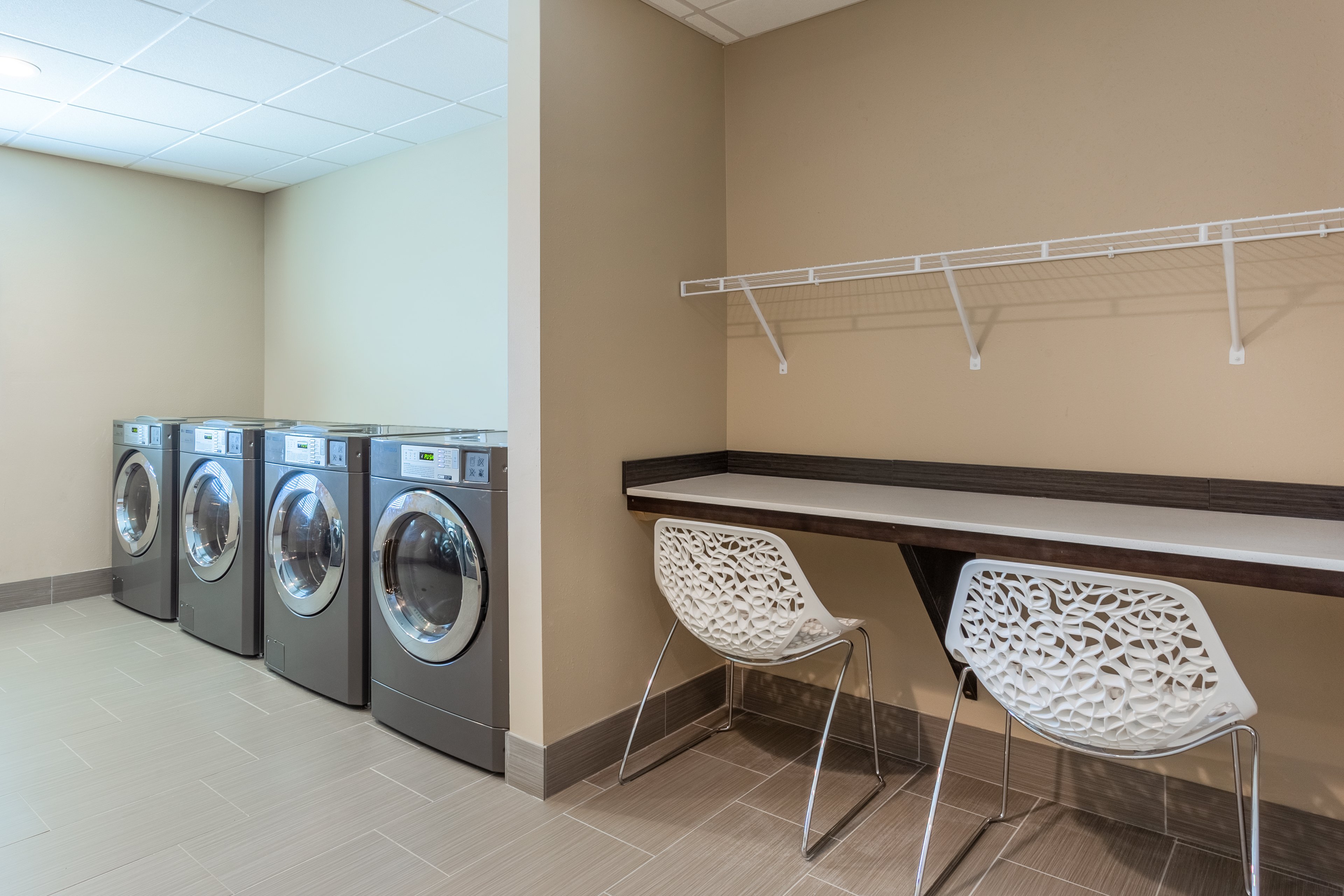 Candlewood Suites Davenport 5/13