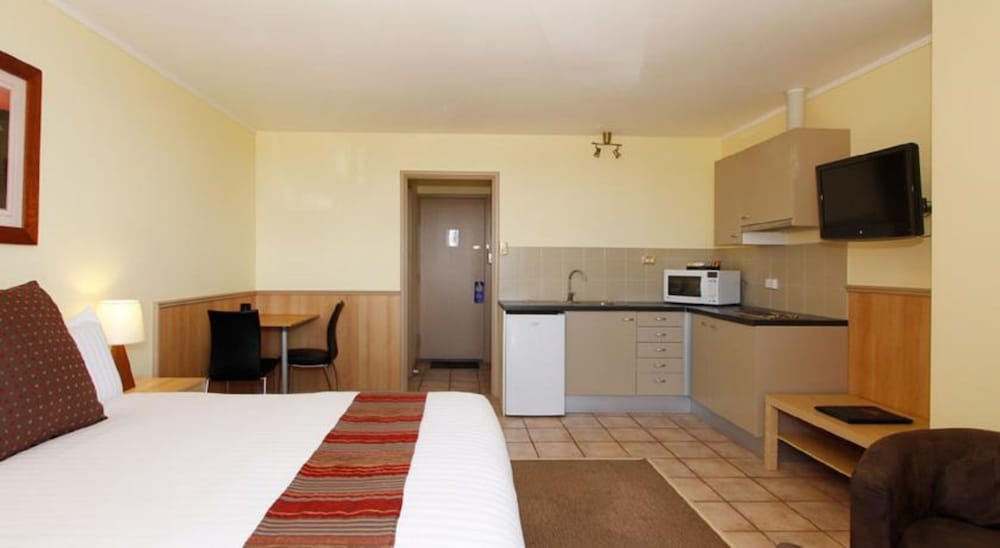 Ocean View Motel 17/27