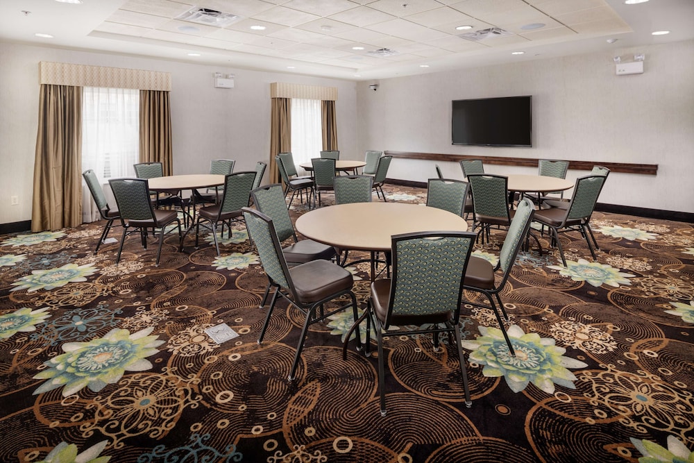 Hampton Inn & Suites Portland/Hillsboro-Evergreen Park 44/46