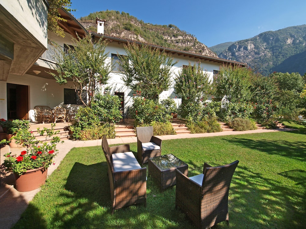 Hotel Al Fiume 35/50
