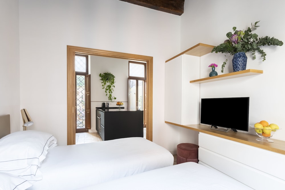 Margana Palace 13/50