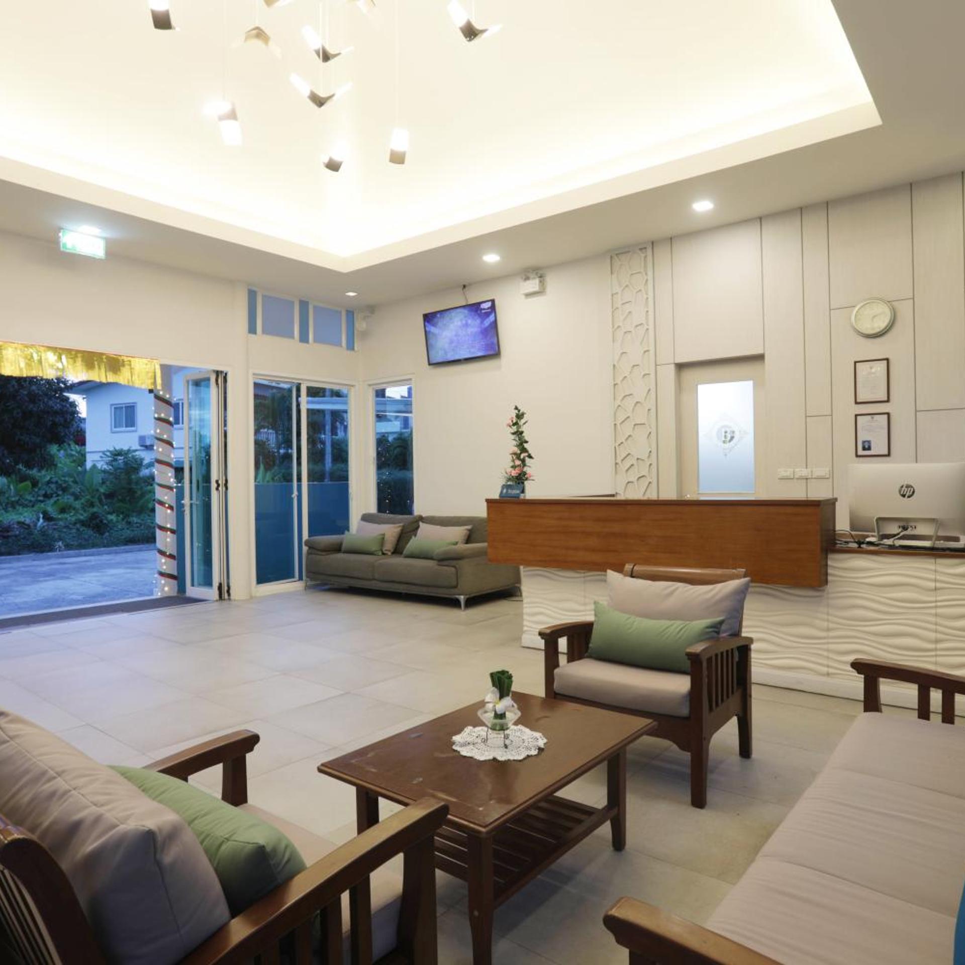 Tuana Hotels Brook Pool Access 27/50