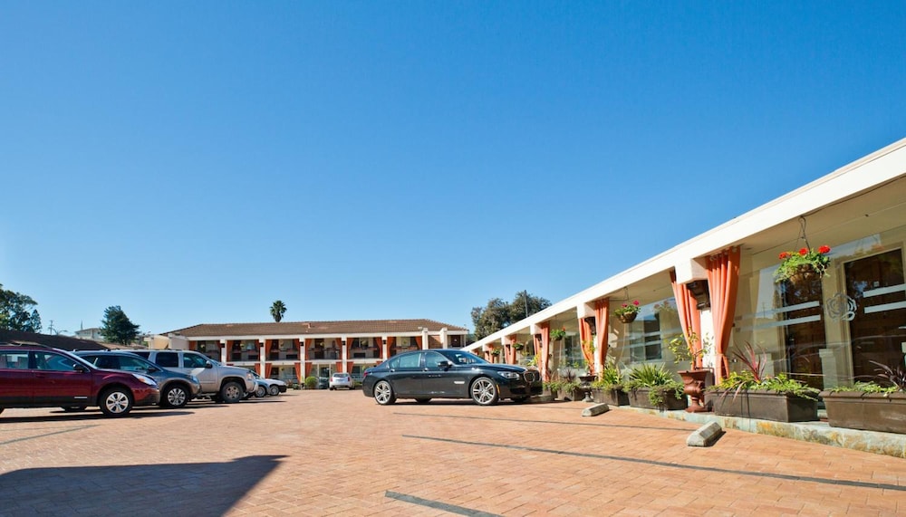 Millwood Inn And Suites 63/67