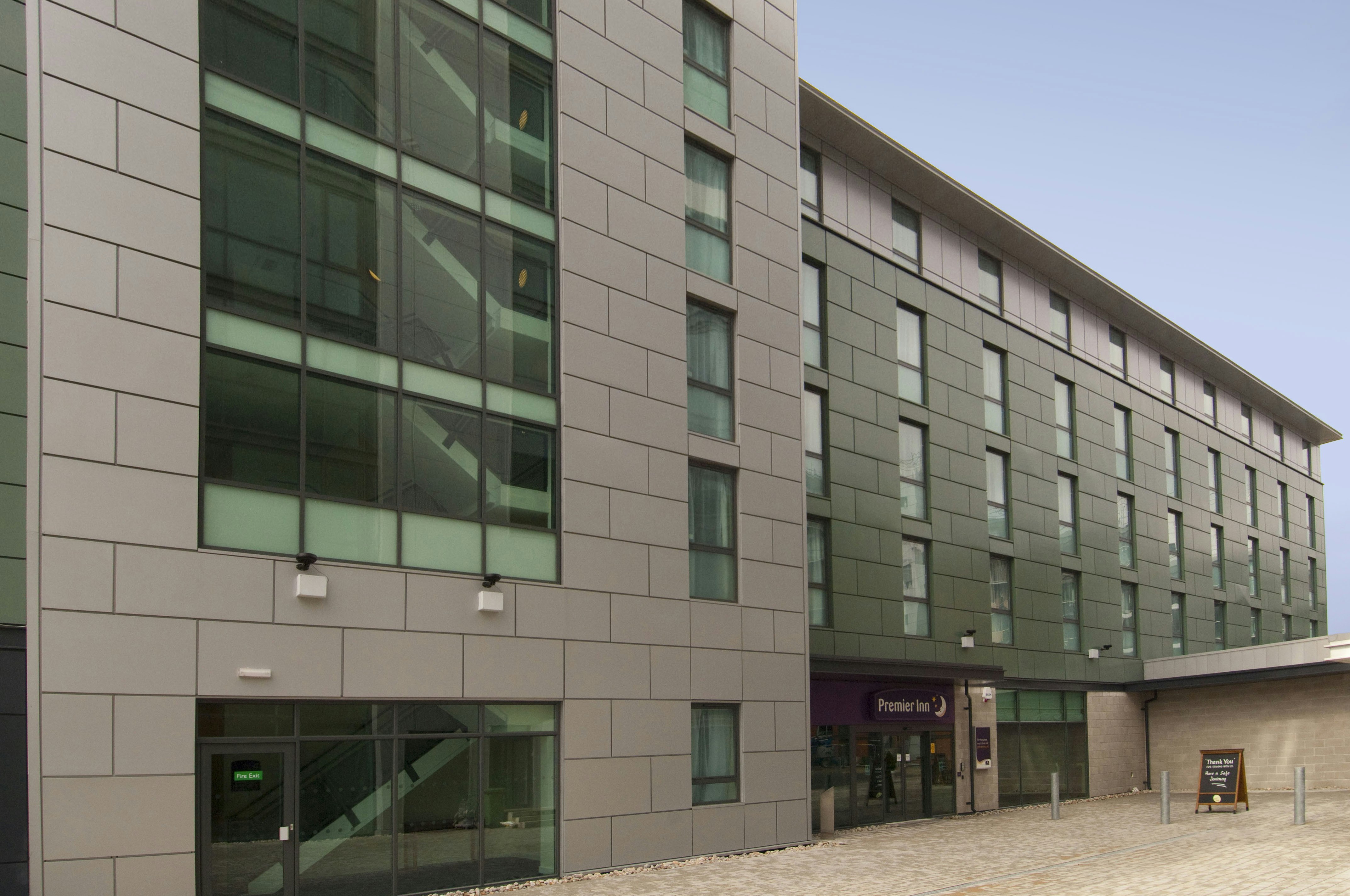 Premier Inn Barnsley Central M1 J37 6/39