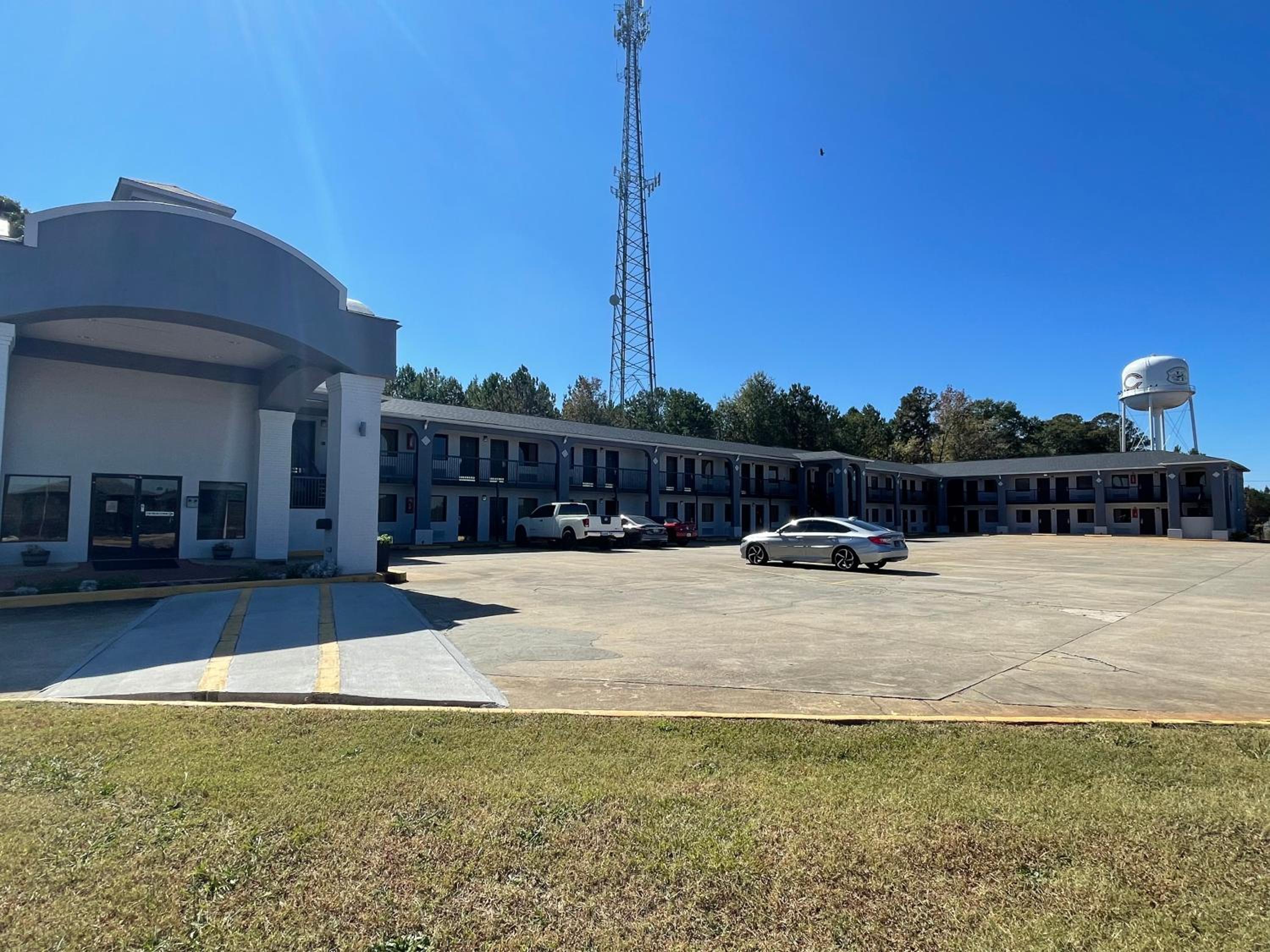 GARDEN INN & SUITES HOGANSVILLE 22/29