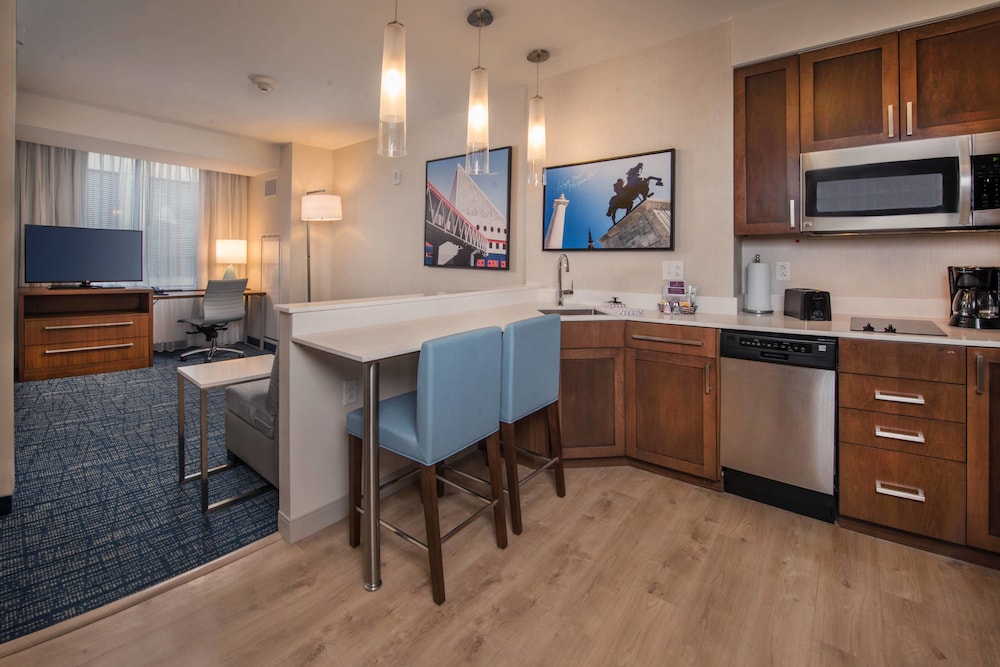 RESIDENCE INN BALTIMORE AT THE JOHNS HOPKINS MEDICAL CAMPUS 42/54
