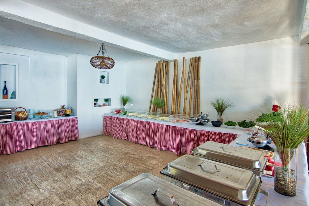 Selvi Beach Hotel 6/48