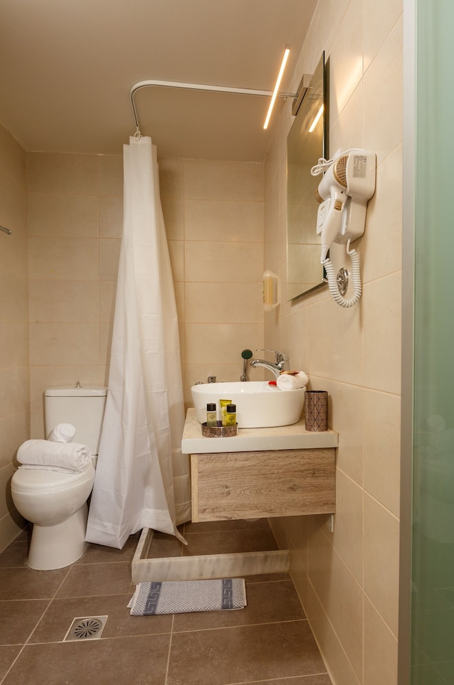 Asterion Hotel 25/26