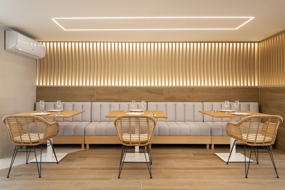 Halley Hotel & Apartments Affiliated by Melia 19/36
