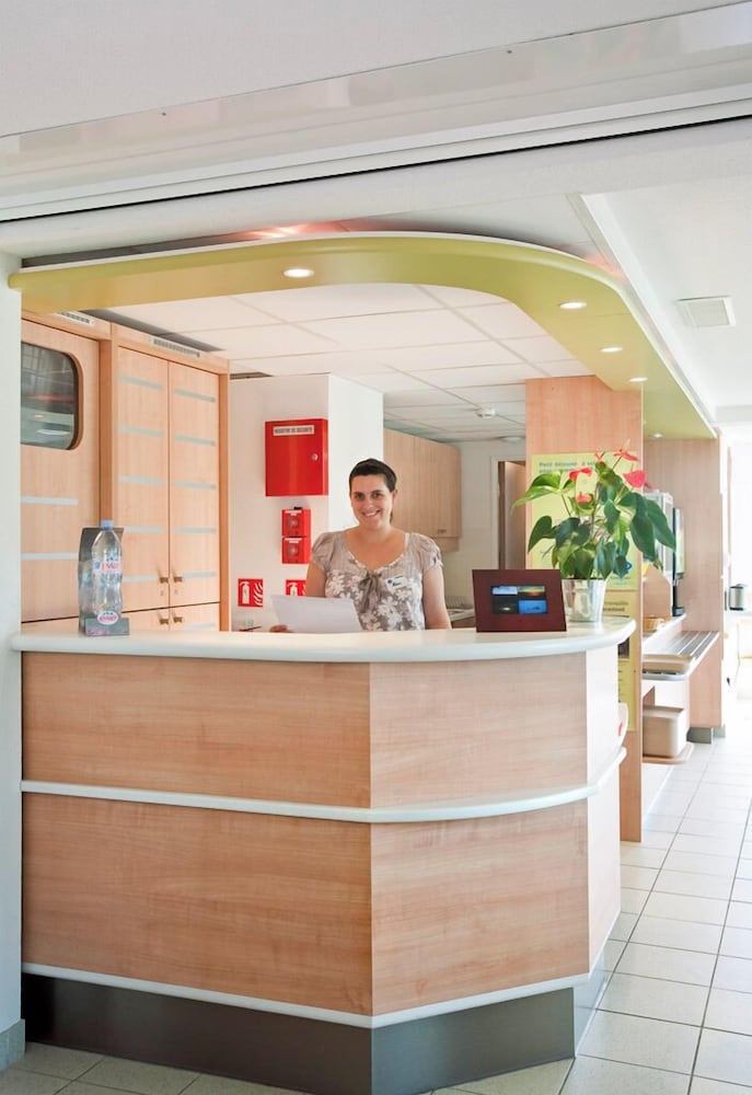 Ibis Budget Niort Est La Creche 7/32