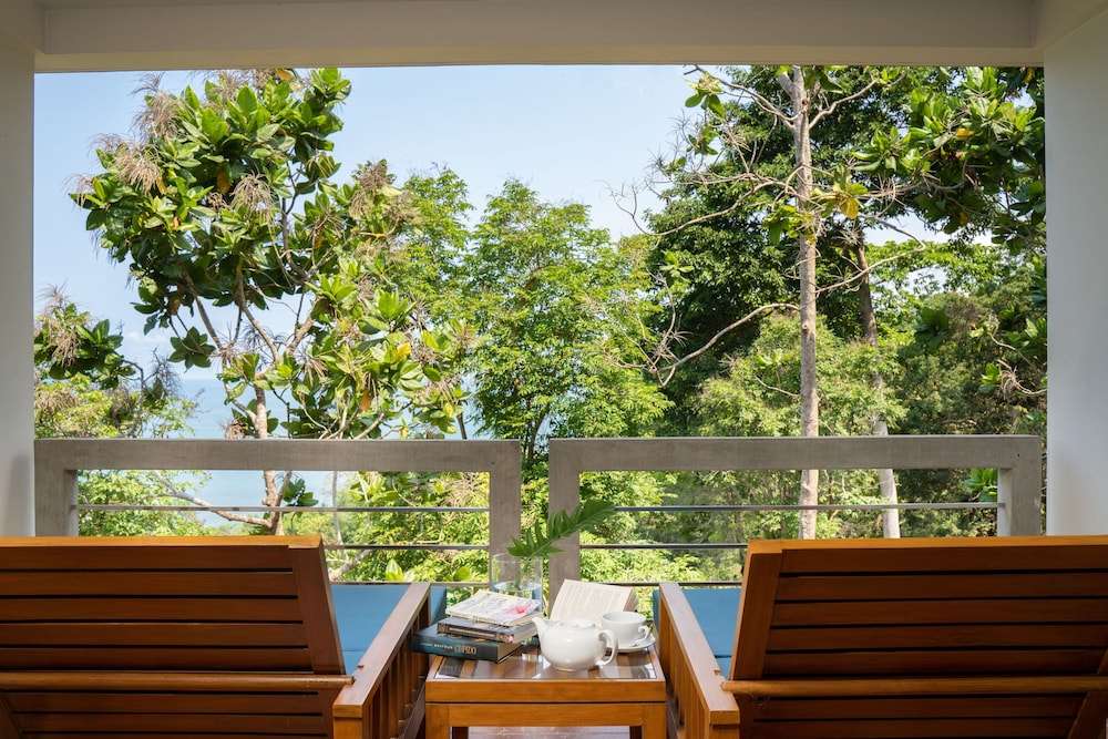 Sylvan Koh Chang 36/50