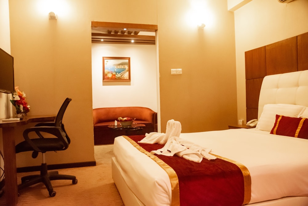 GRAND ORIENTAL HOTEL 23/60