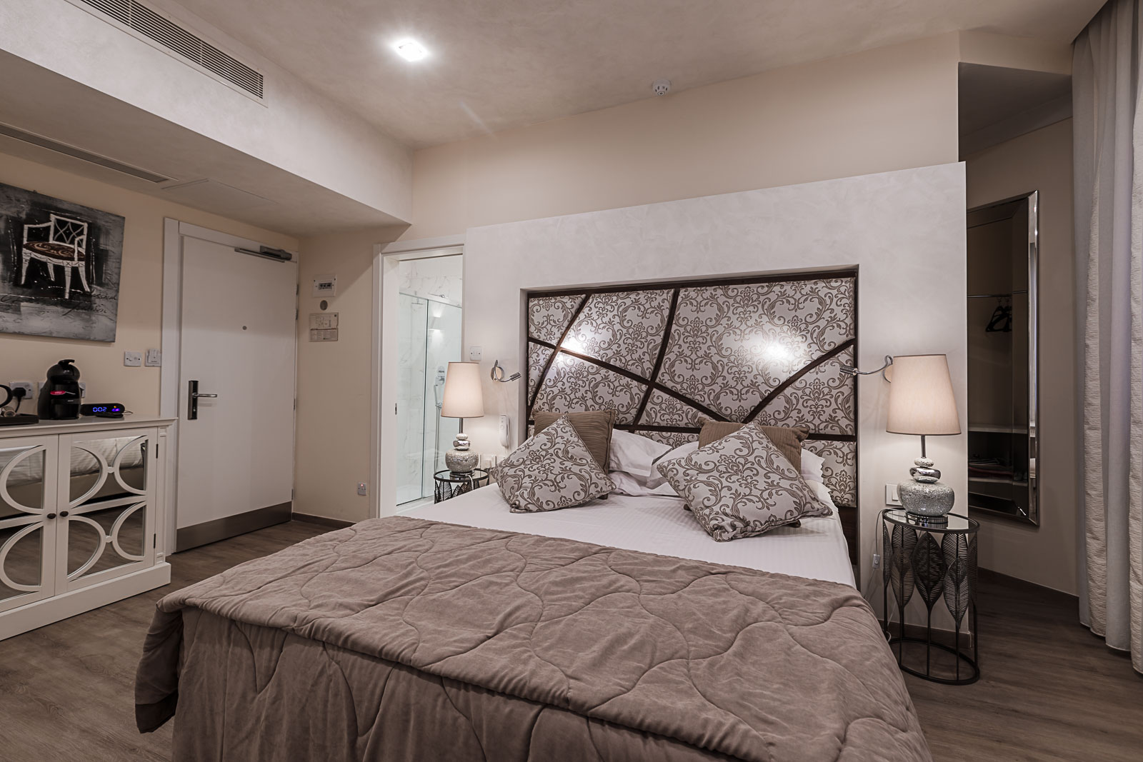 Deluxe, Double or Twin Bed, Sea View