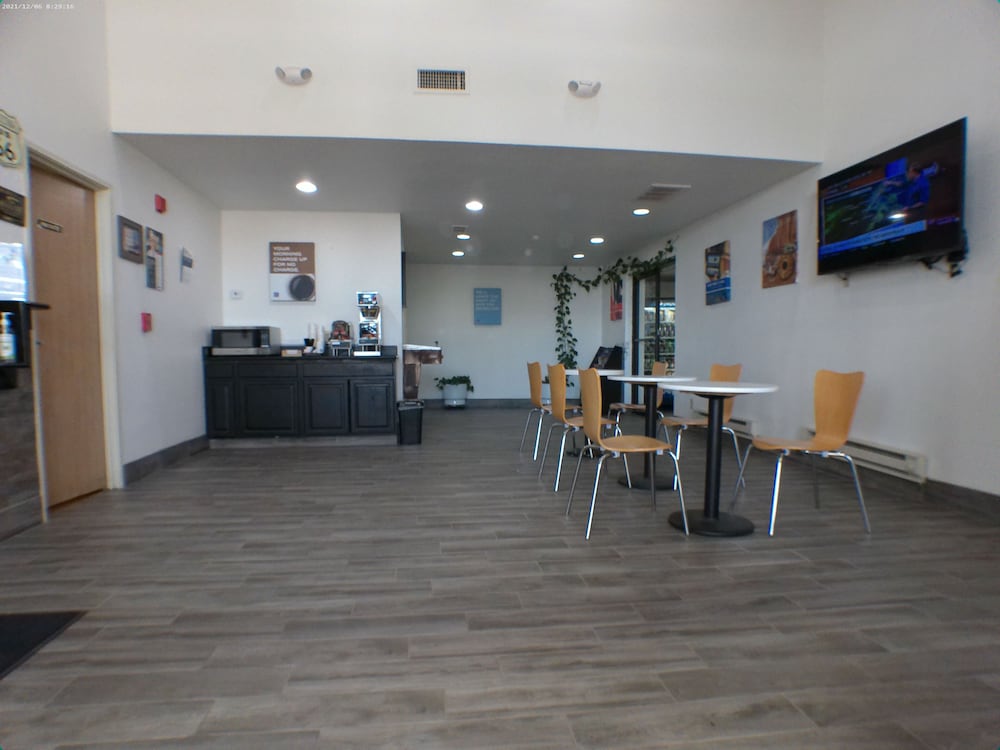 Motel6 Winslow, AZ 47/60