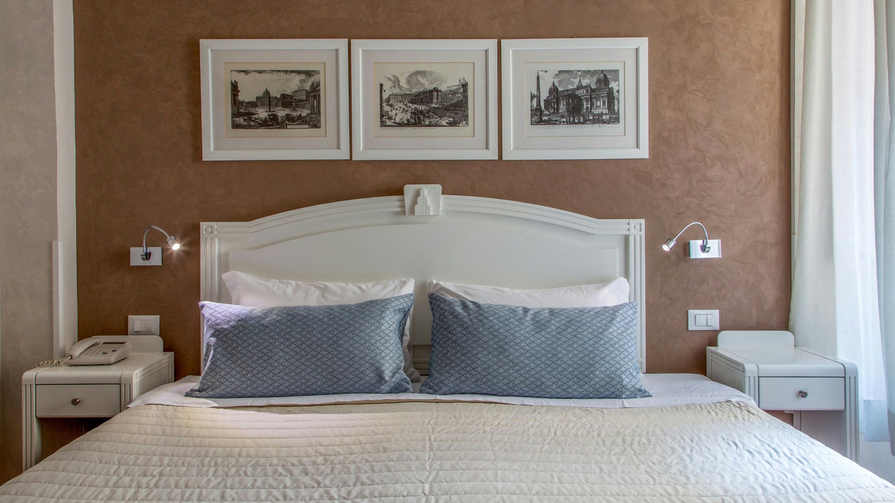 Oxford Hotel 64/64