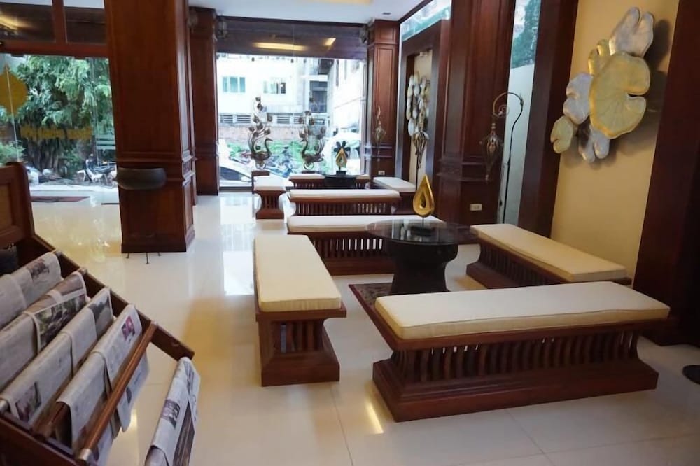 Manorom Boutique Hotel 13/17