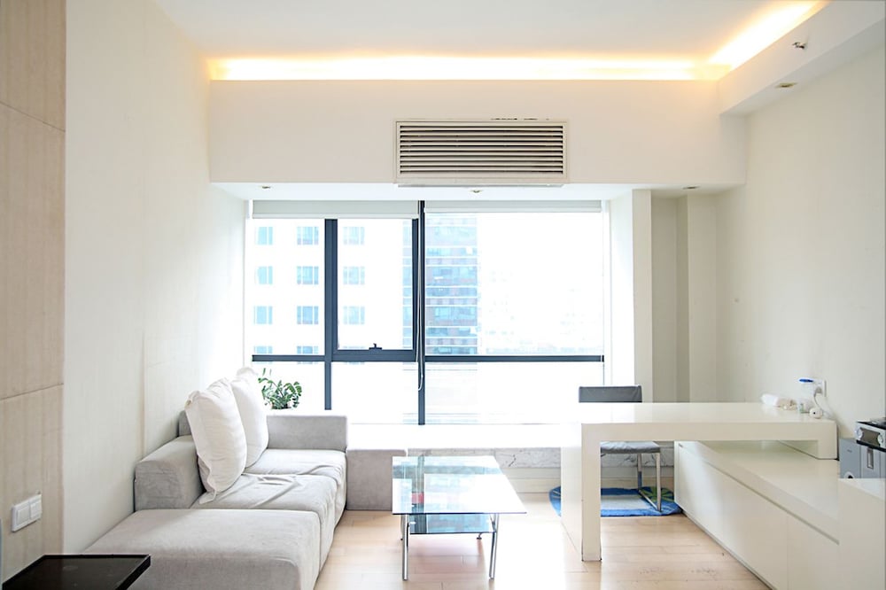 Private-Enjoyed Home ApartHotel - R&amp;F Stanley Apartment 21/50