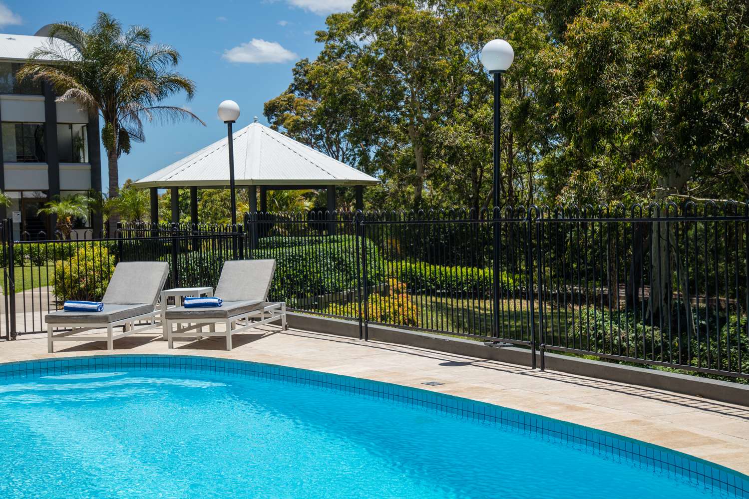 Best Western Plus Apollo International Hotel 43/44