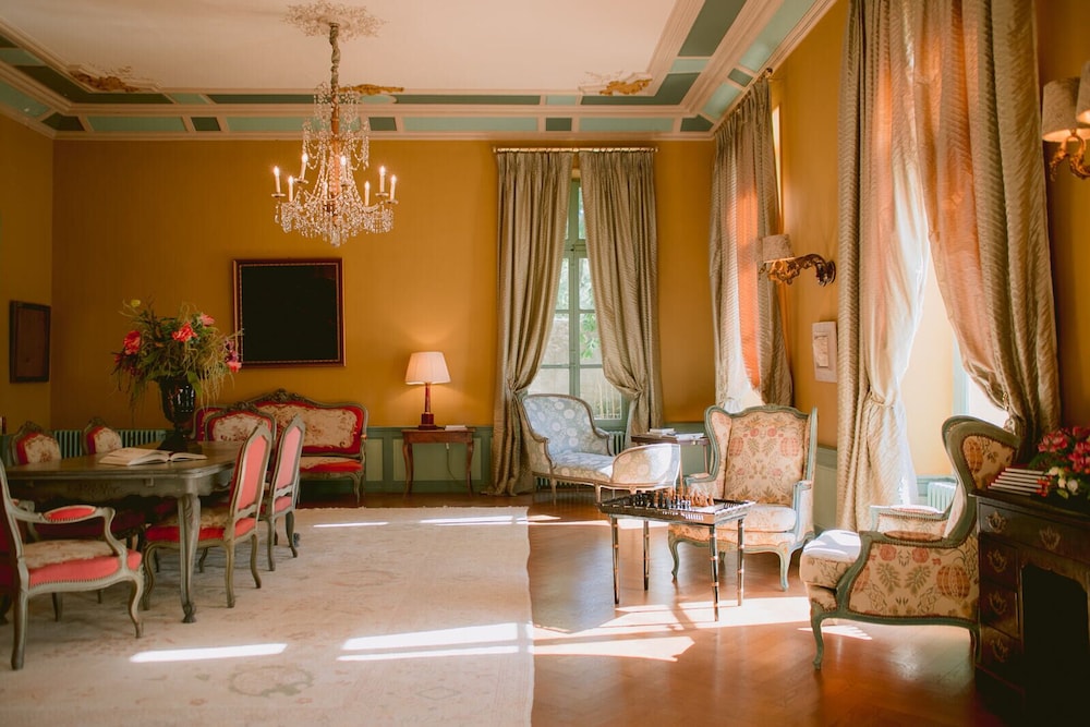 CHATEAU DE VARENNE 52/72