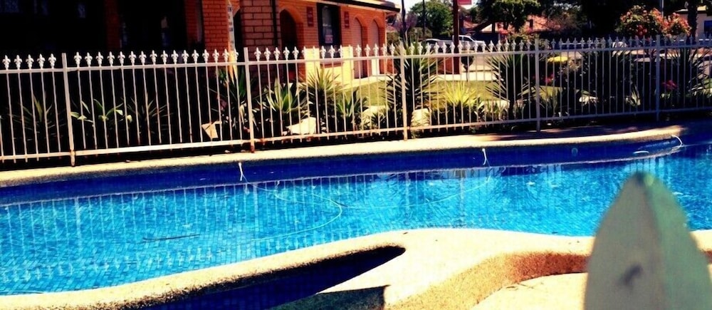 Lakeview Motel 15/60