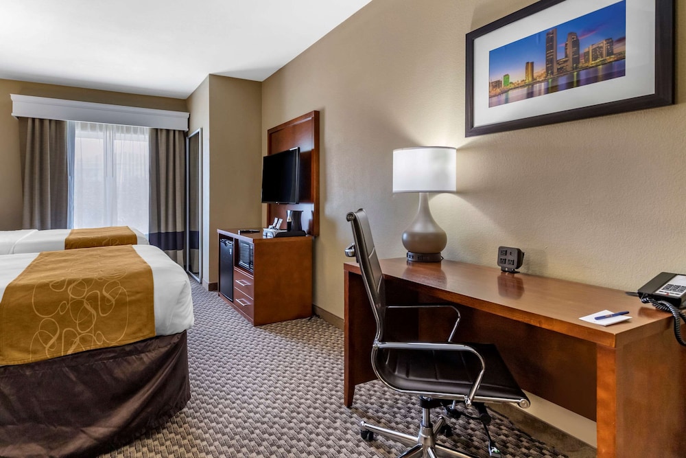 Comfort Suites Near Texas A M University Corpus Christi 32/36