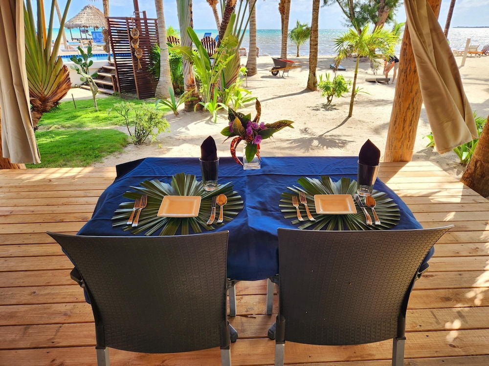 Maya Beach Hotel 69/82
