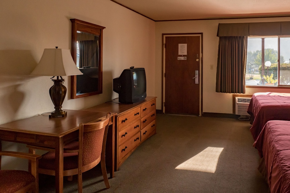 Western Holiday Lodge Three Rivers 31/41