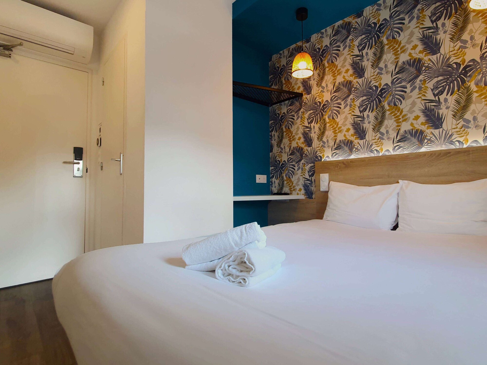Standard, Double Bed