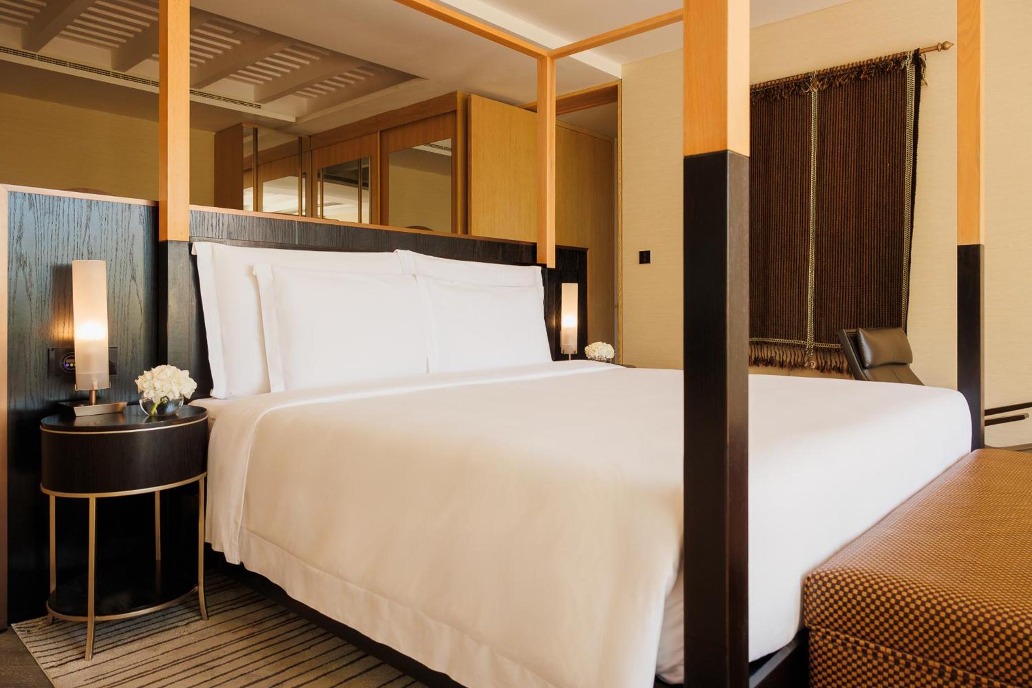 Ocean Villa, Sanctuary, King Bed, Garden and Pool View
