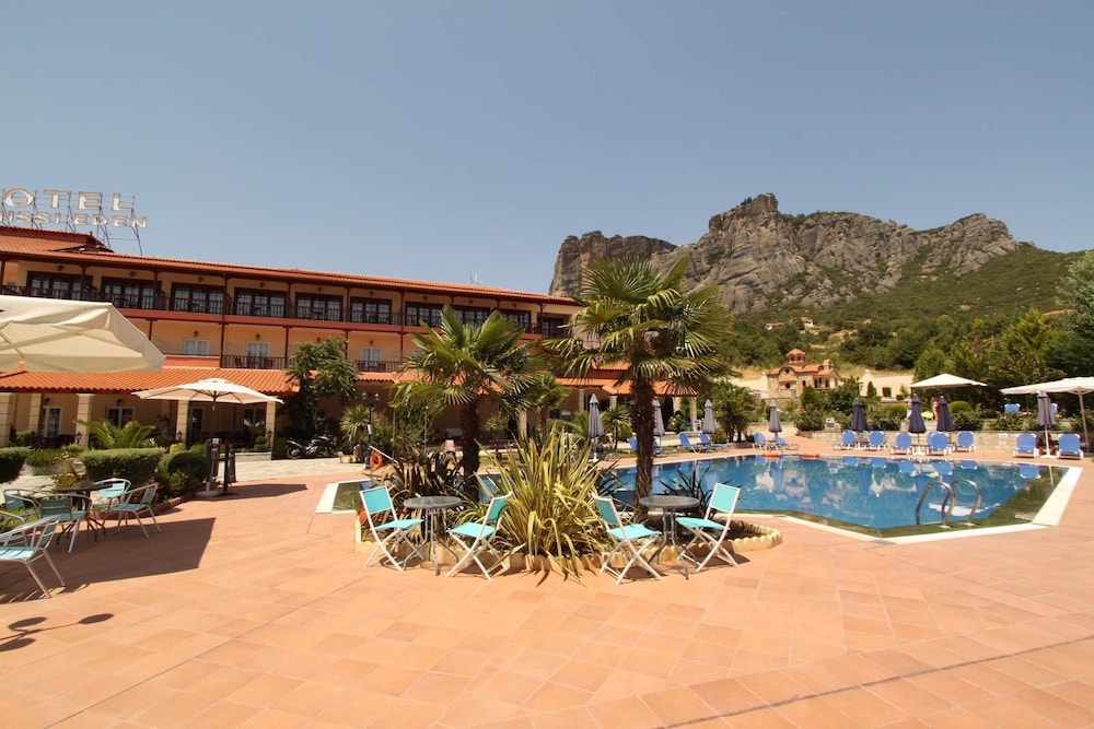 Famissi Eden Hotel 5/47