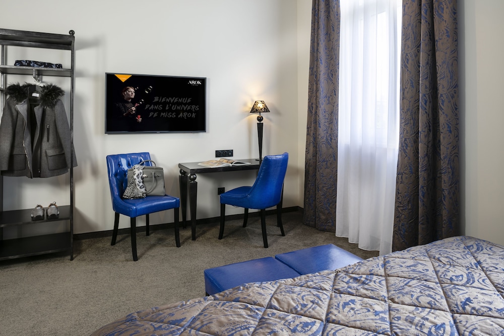 Hotel Arok 38/45