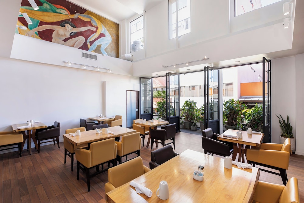 Hotel Presidente 55/72
