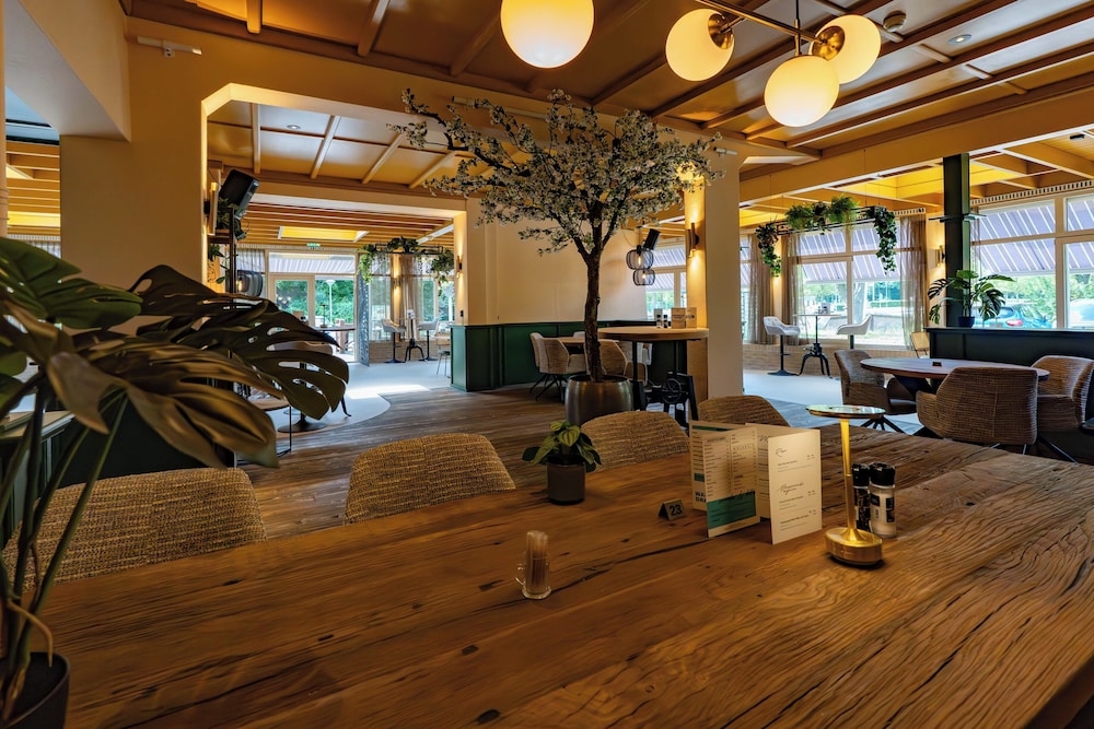 Hotel Van Saaze 28/50
