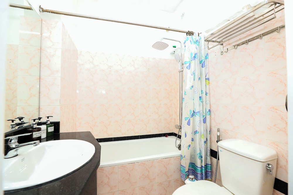 Hanh Phuc Hotel 52/55