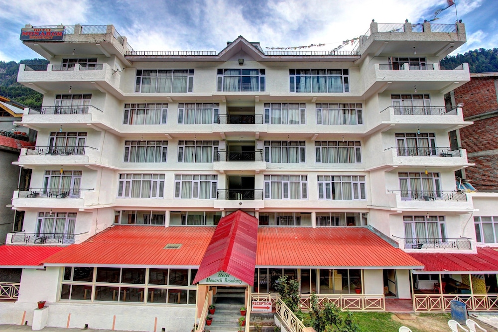 Hotel Monarch Residency 5/50