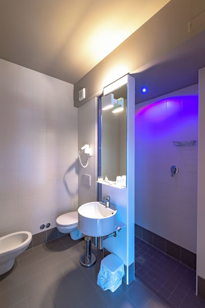 Hotel Moderno Assisi 50/50