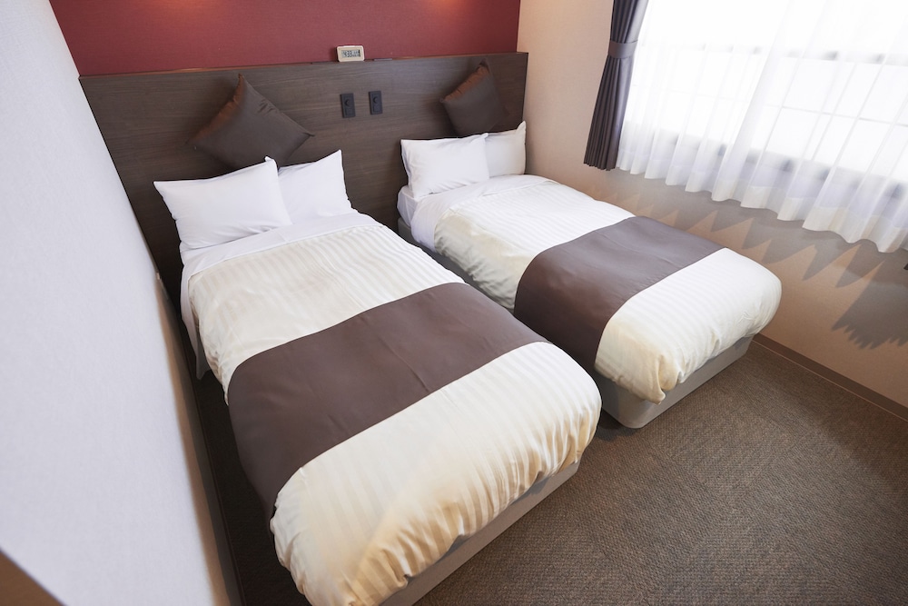 Hotel Kan-raku Honjo-Waseda Ekimae 16/46