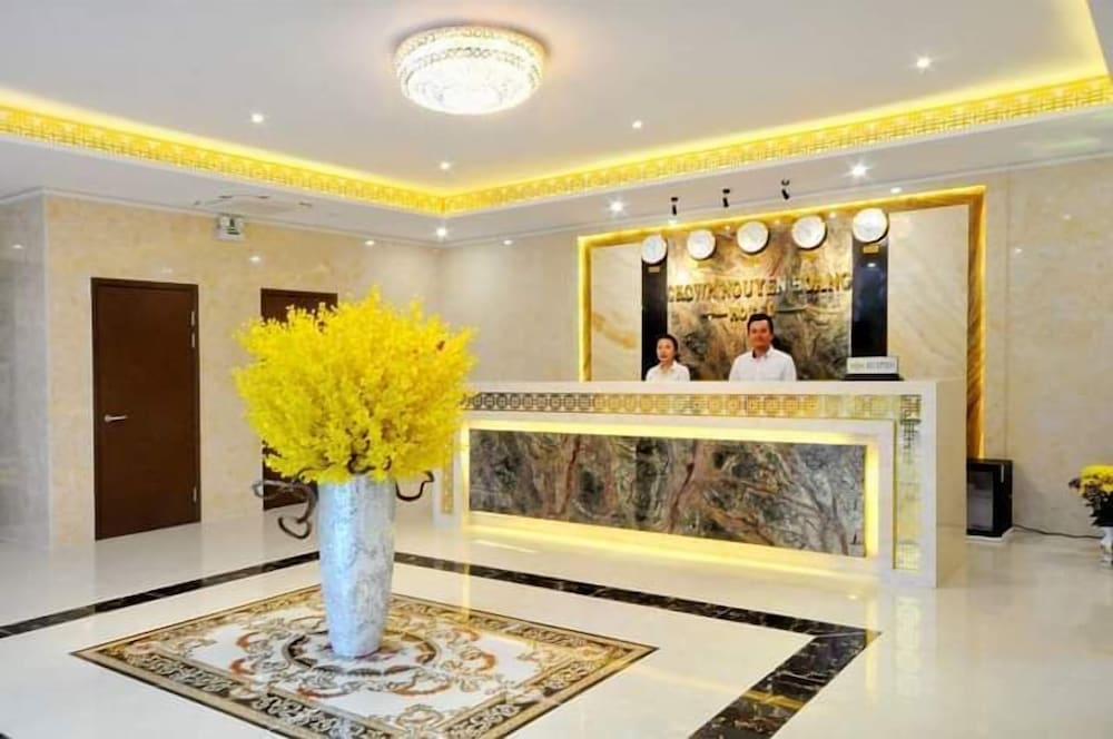 Crown Nguyen Hoang Hotel 7/58