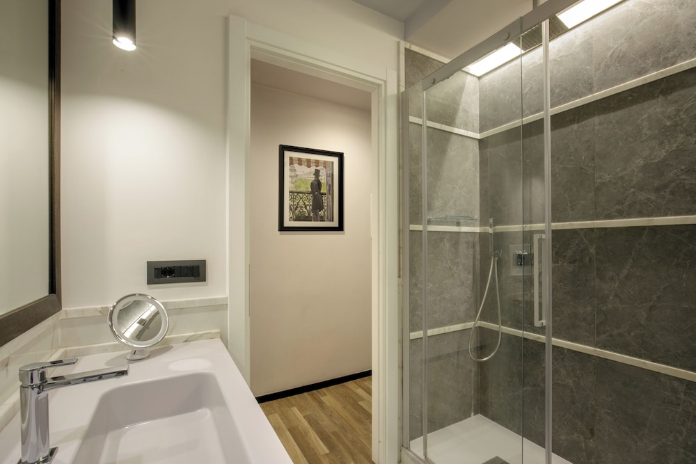 Flaneur - Rooms & Suites by Visconti 49/50