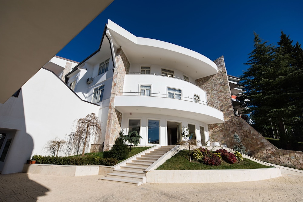 Chateau Linza Resort 6/56