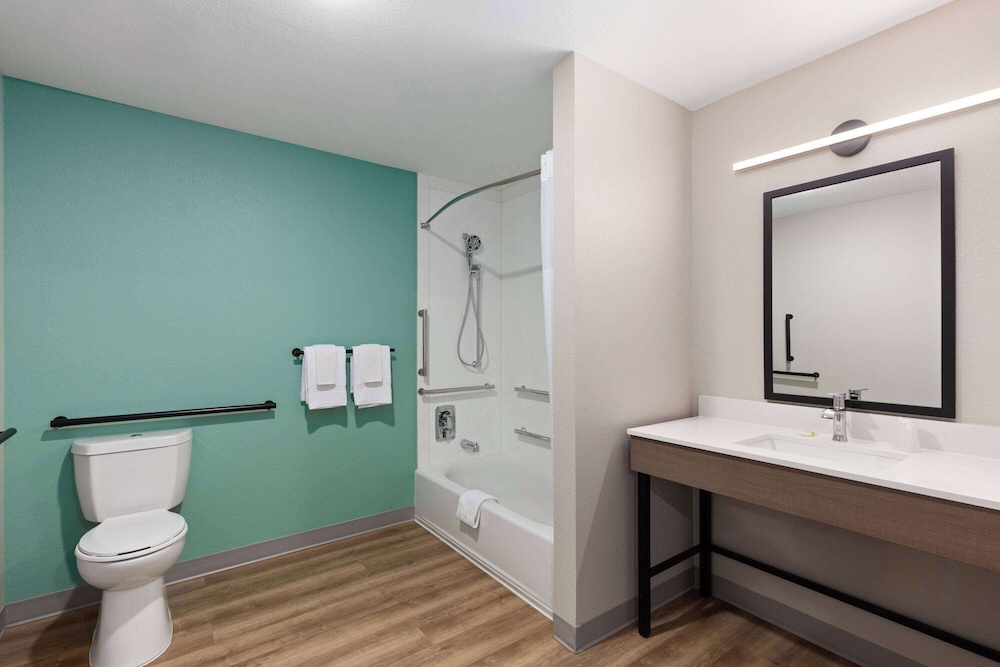 ECHO Suites Extended Stay by Wyndham Nashville/ Gallatin 68/69