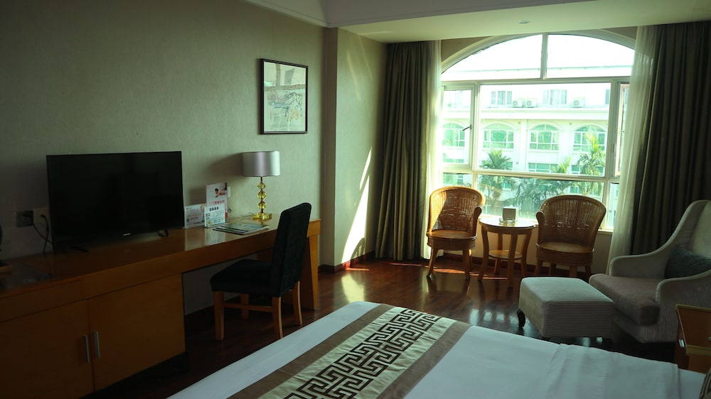 BUSINESS, TWIN BEDS