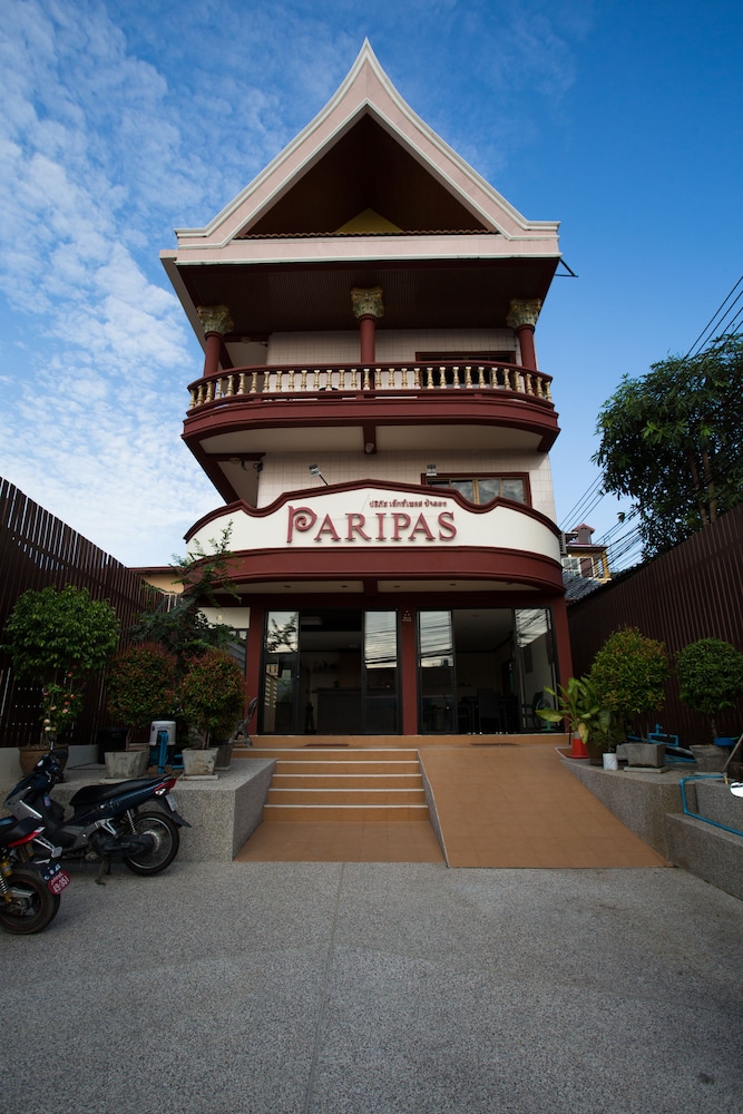 Paripas Express Hotel Patong 5/35