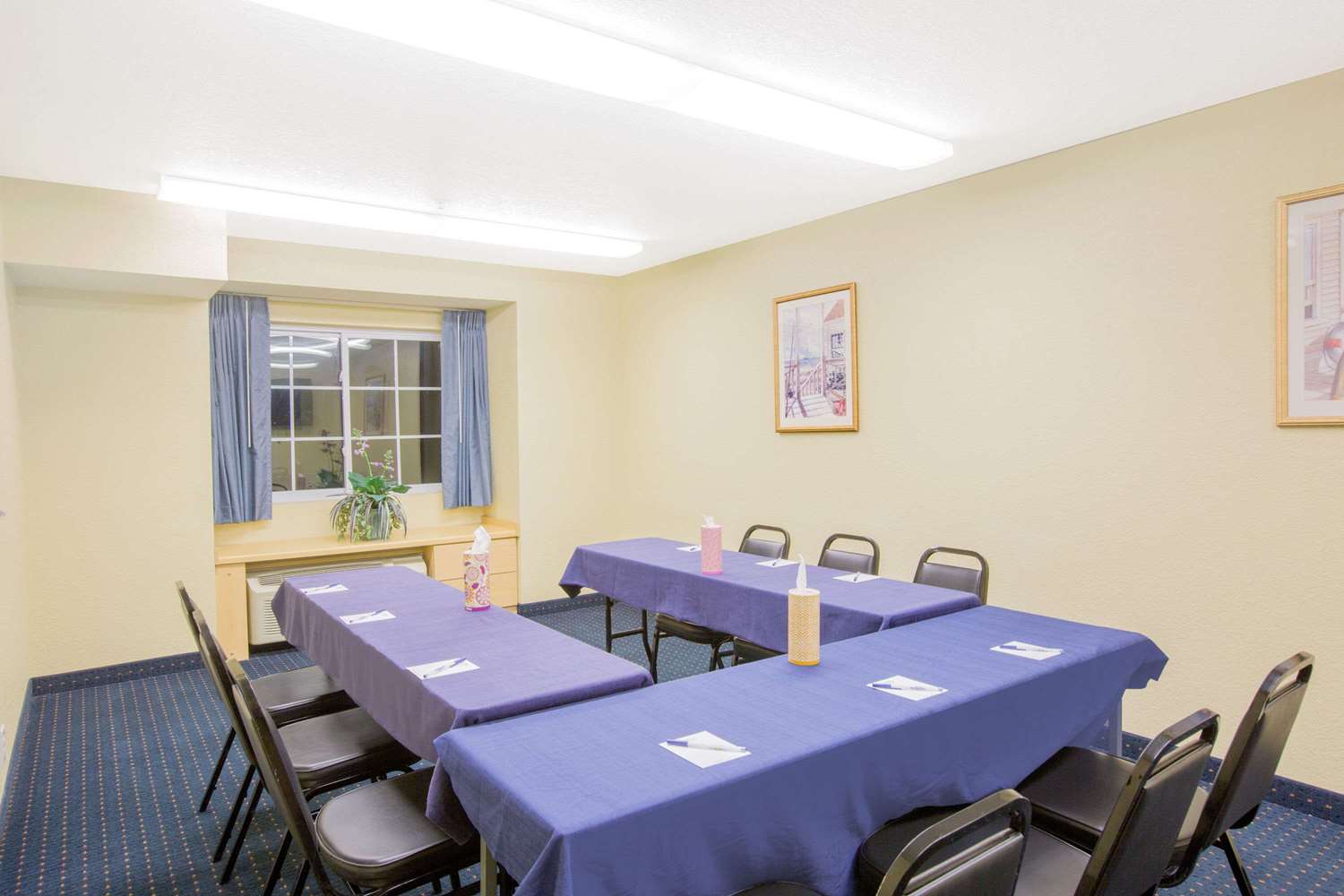 Microtel Inn And Suites of Albertville 3/6