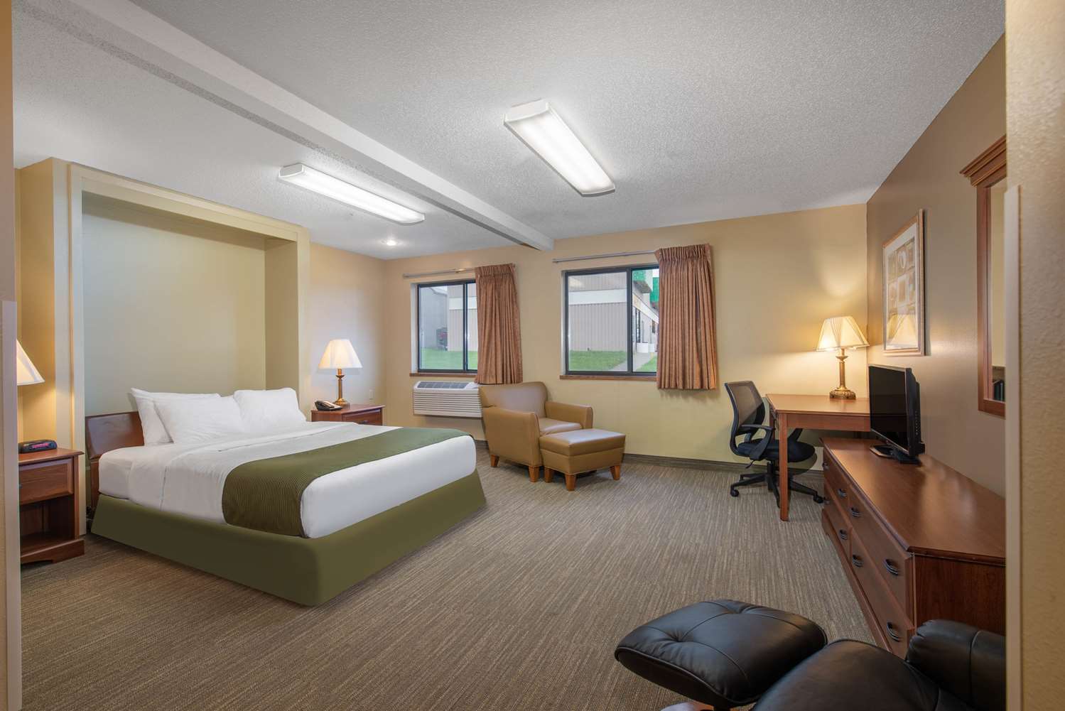 Days Inn by Wyndham Mitchell SD 8/36