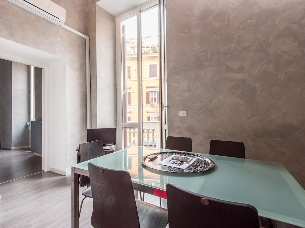RSH Ara Pacis Enchanting Apartment 7/18