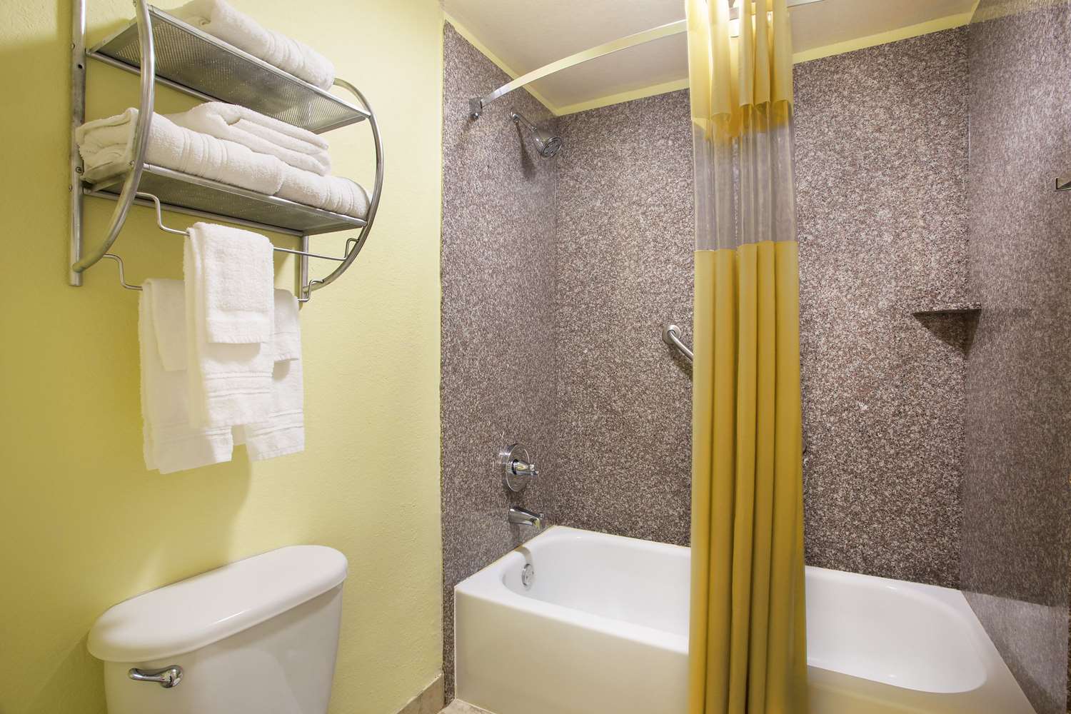 OASIS BAY SUITES, Tampa, Busch Gardens, USF 13/13