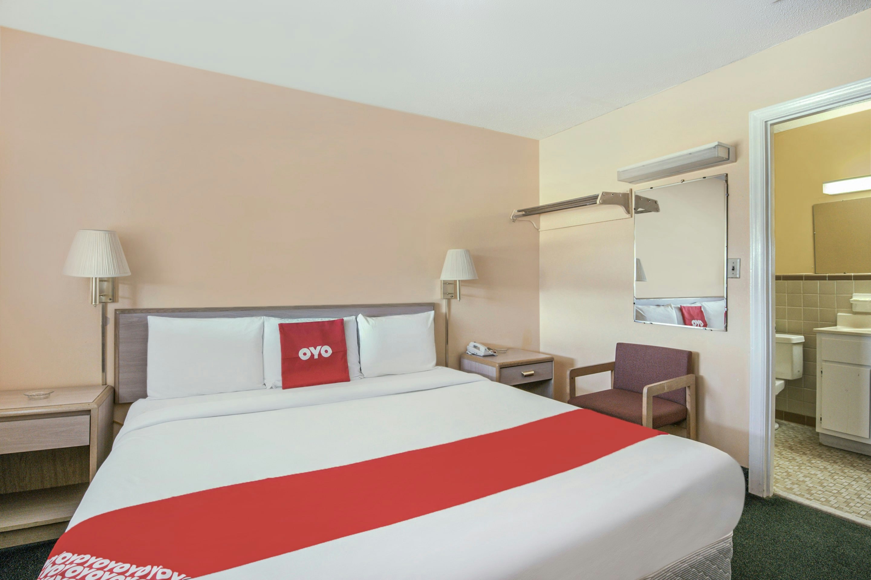OYO Hotel Durham West Hills 14/36